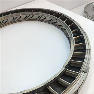 Pierścień ostrzowy do silnika lotniczego